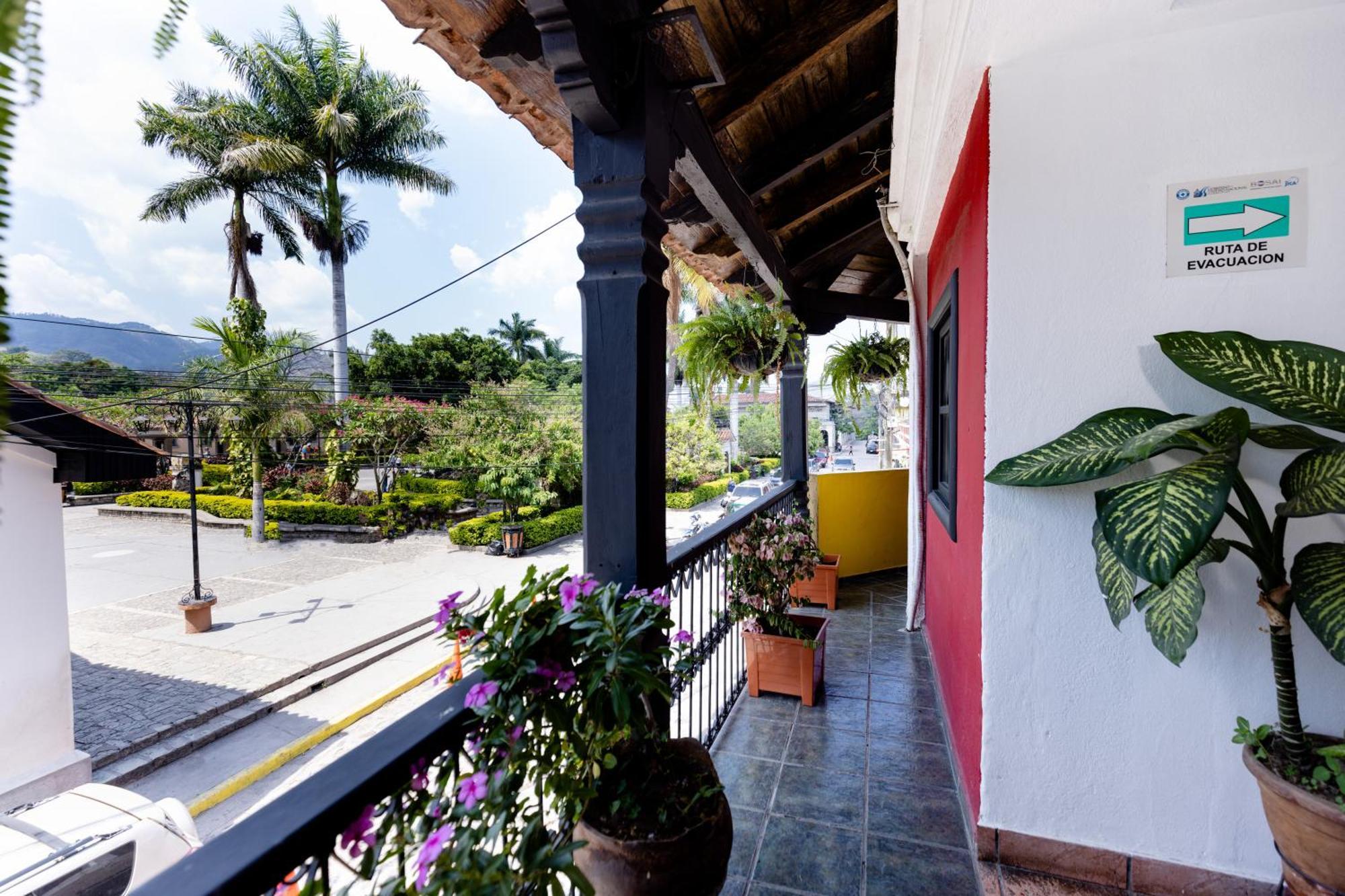 Hotel Camino Maya Copan Ruinas Exterior photo